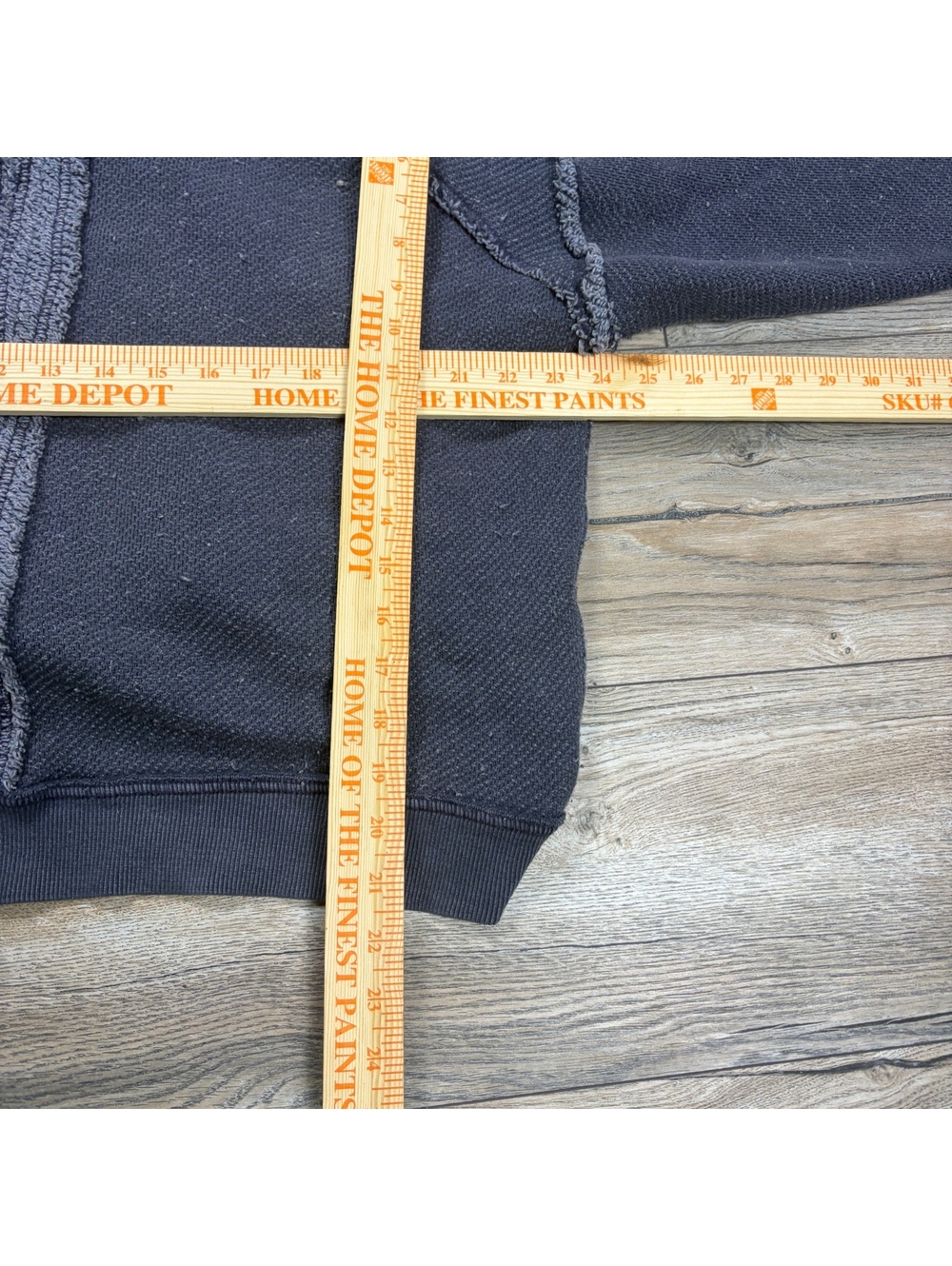 We The Free cropped blue zip hoodie, peeling throughout and raw hems - Picture 5 of 5